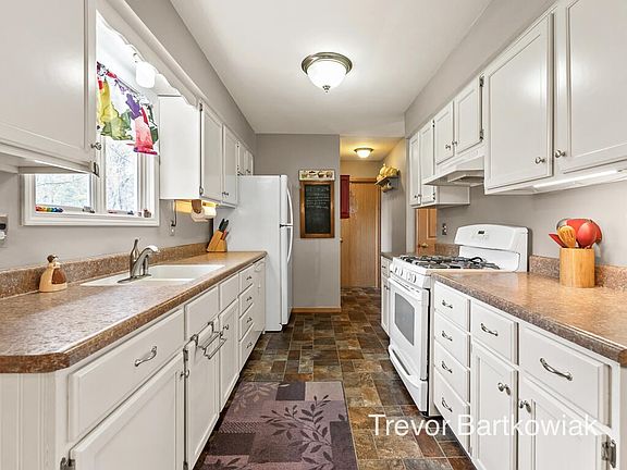 2nd image of 13980 148th Ave
