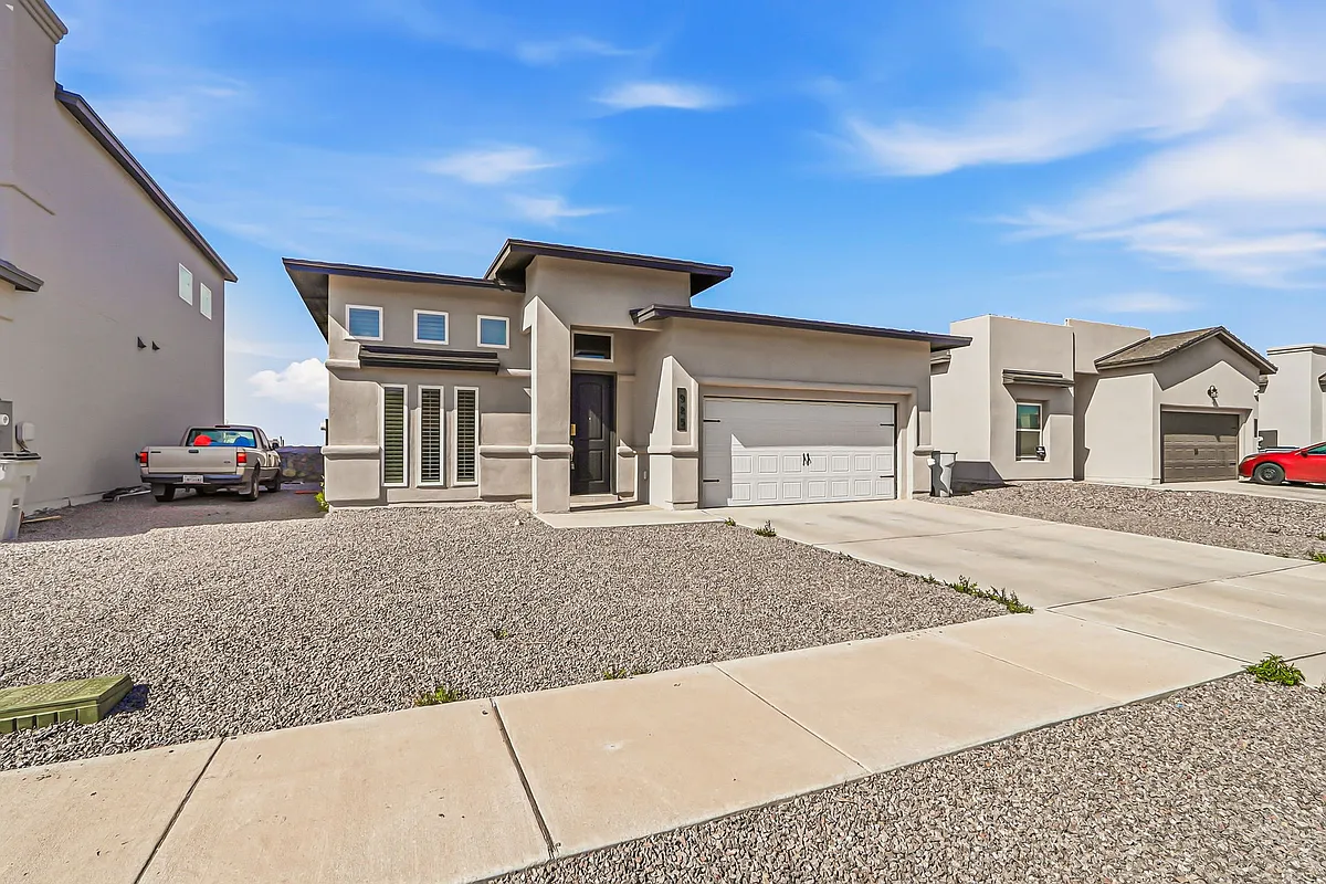 Building Photo - 925 Louisiana Downs Ave