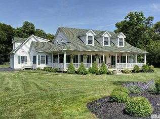 2827 Cox Neck Rd, Mattituck, NY 11952