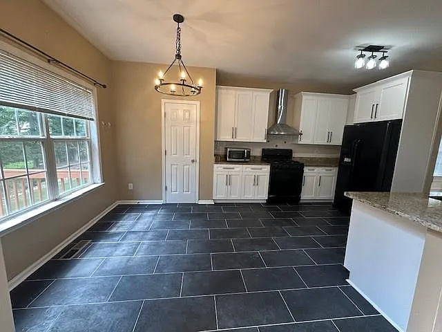 145 Glenside Ln — Photo 5