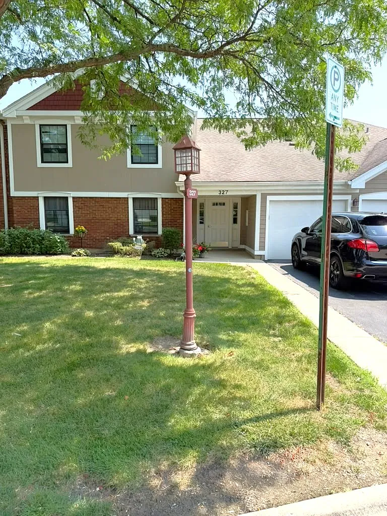 2 bed, $2,250 — Photo 1