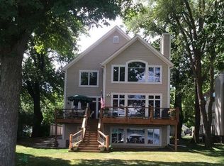 N21W28638 Louis Ave, Pewaukee, WI 53072