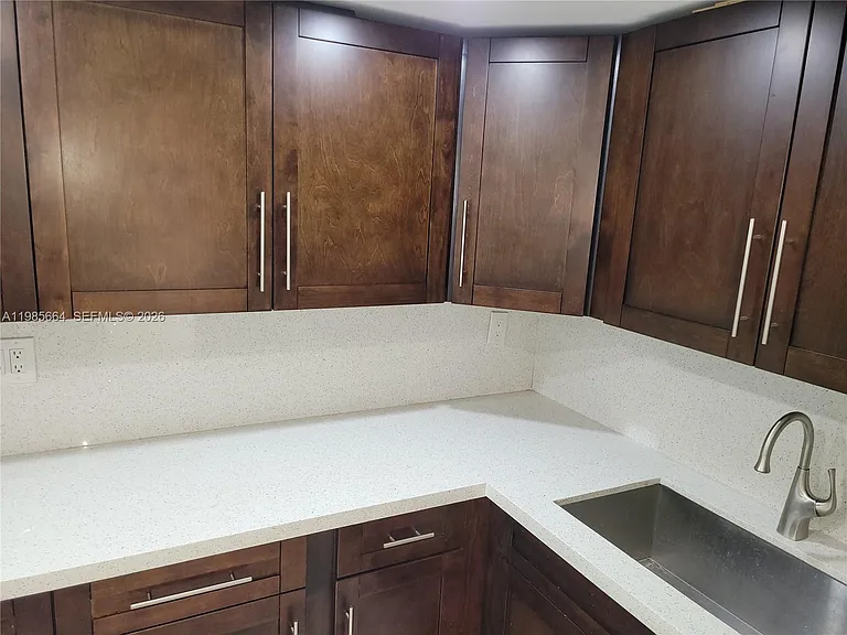 14389 Kendale Lakes Cir #14389 — Photo 16