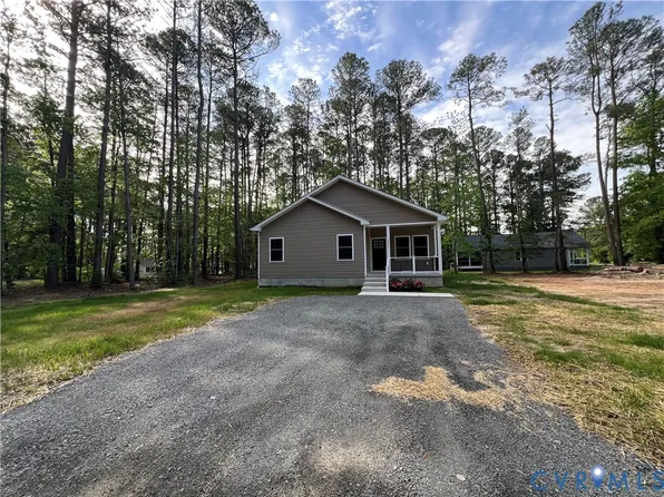 366 N Glebe Rd, Montross, VA 22520