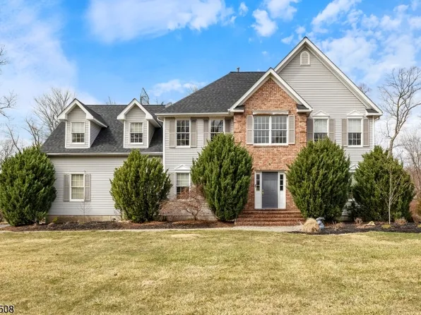 6 Chelsea Dr, Randolph Twp., NJ 07869