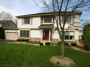 17622 W Julie Ln, Gurnee, IL 60031