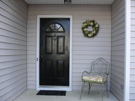 Welcoming entrance, new door