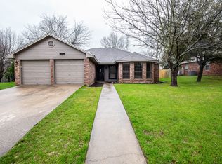 609 Aspen Incline Dr, Hewitt, TX 76643