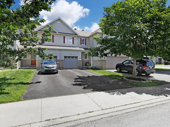 577 Ashbourne Cres, Ottawa, ON K2J 0P5