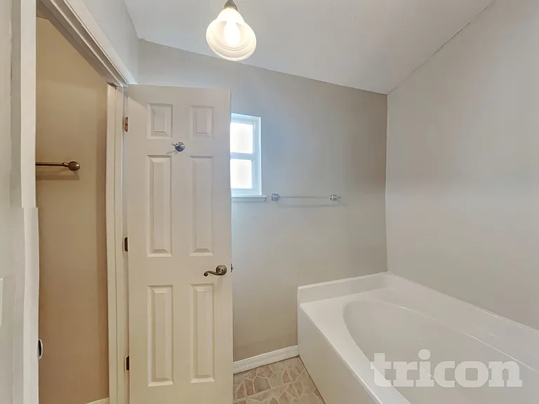 13049 Waterbourne Dr — Photo 10