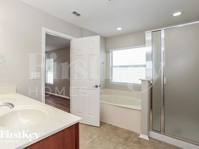 335 Candlebark Dr — Photo 10