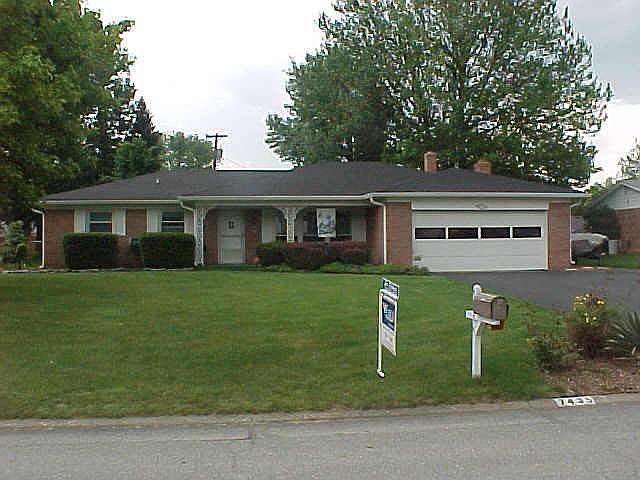 1st image of 7435 W Glenfair Ct