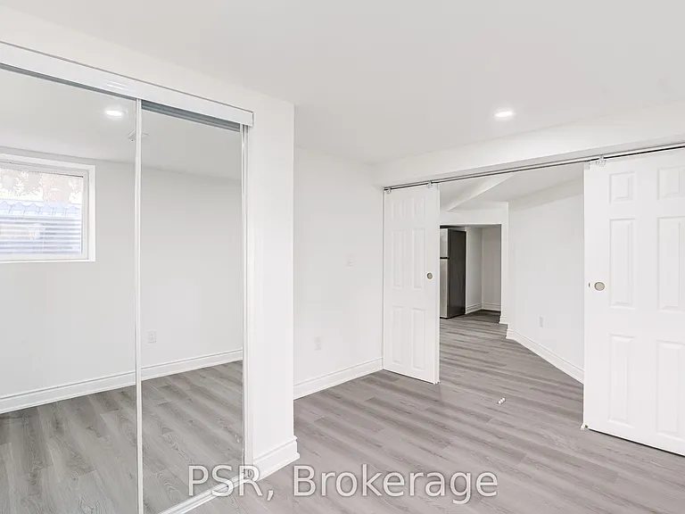 24 Skelmore Cres #BASEMENT — Photo 9