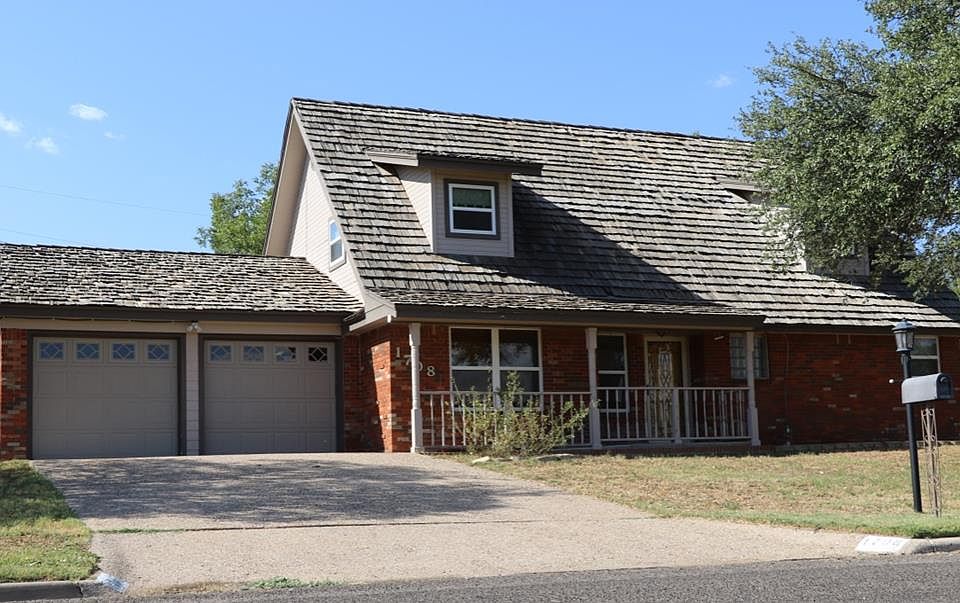 1st image of 1708 Woodlawn Dr