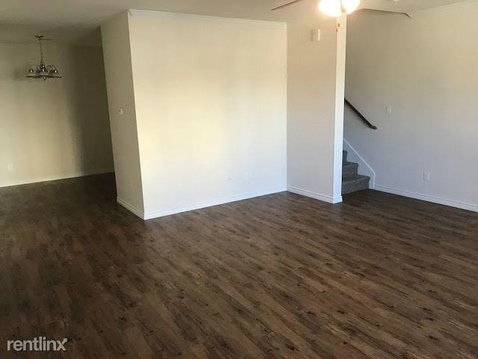 5508 Soledad Dr — Photo 3