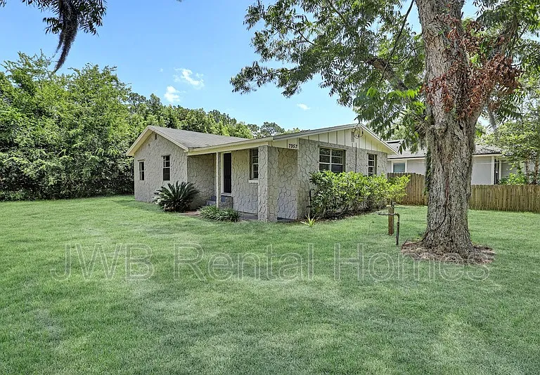 7957 Mattox Ave — Photo 16