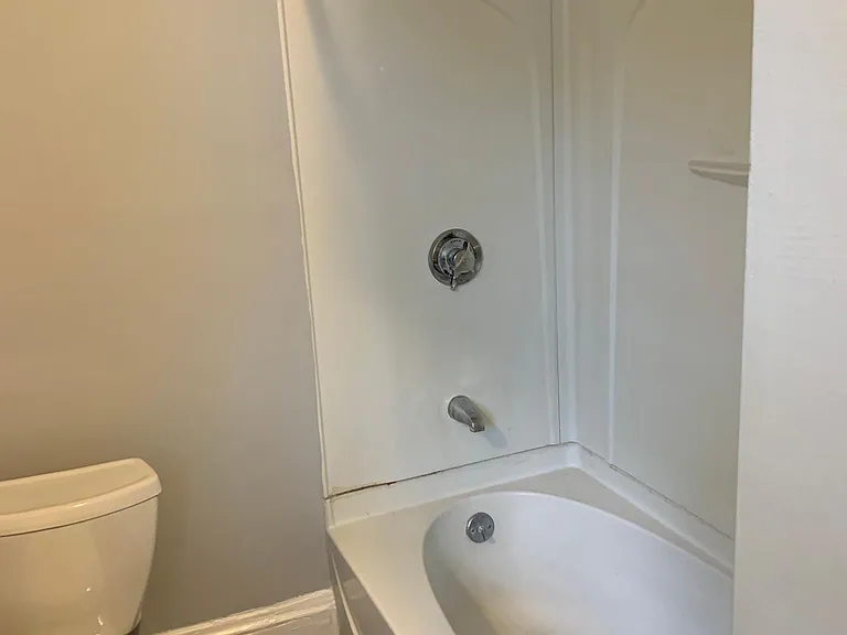 180 Williams St #2 — Photo 3
