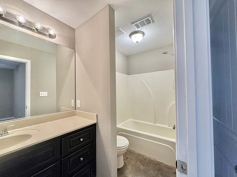2519 Forest Home Rd #F54 — Photo 7