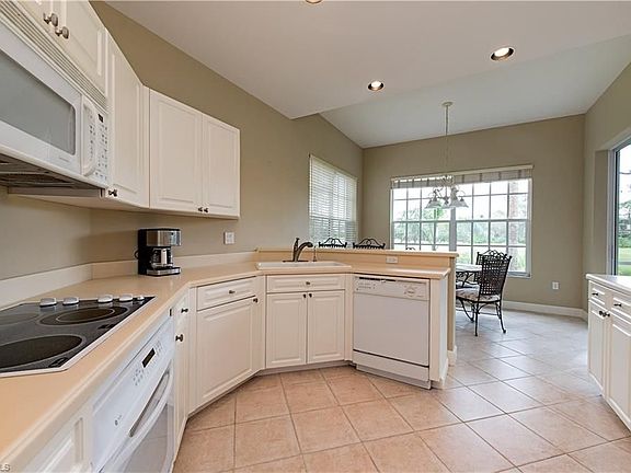 2nd image of 26981 Wyndhurst Ct #101
