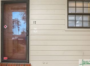 17 Colony Park Dr, Savannah, GA 31406