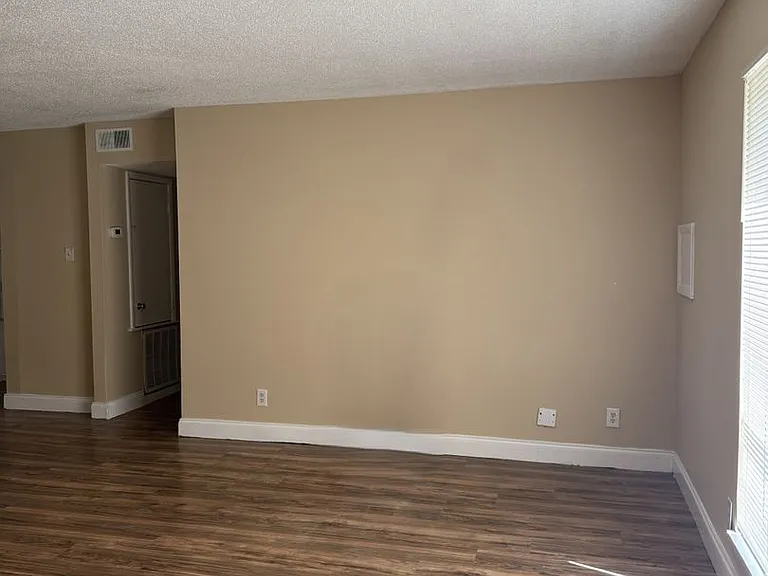 3502 Penny St SW #B — Photo 7