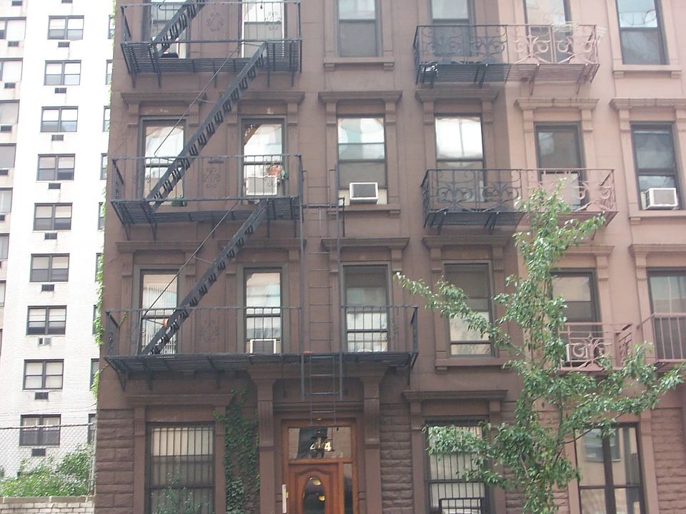 1st image of 444 W 58th St #Bt