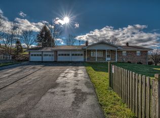 4982 Mew Road, Castlewood, VA 24224