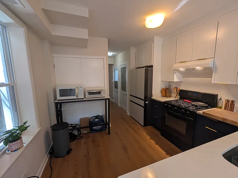 1841 9th St NW — Photo 6