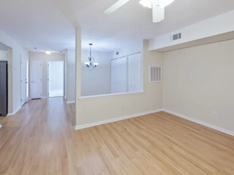 2831 Edridge Ct #202 — Photo 23