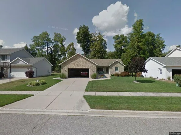 715 Fieldview Dr, Grand Ledge, MI 48837