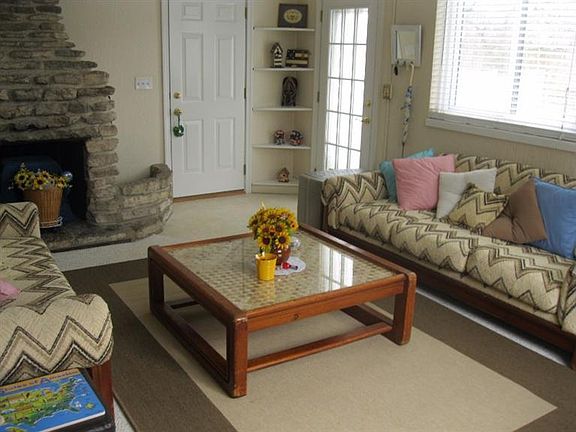 5th image of 109 Earnshaw Dr