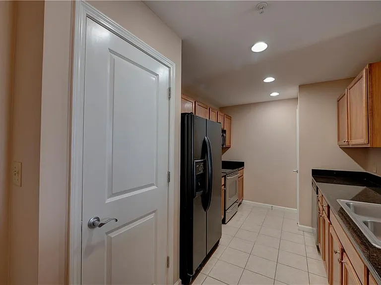 3040 Peachtree Rd NW #813 — Photo 5