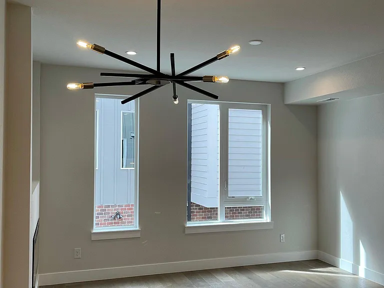 3521 S Emerson St #C — Photo 8