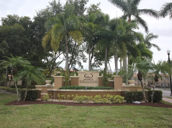 2905 Hidden Hills Rd, West Palm Beach, FL