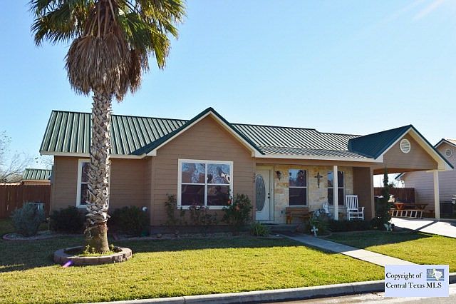 1st image of 528 Guerra Ln