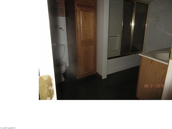 5th image of 9540 Geneva Dr