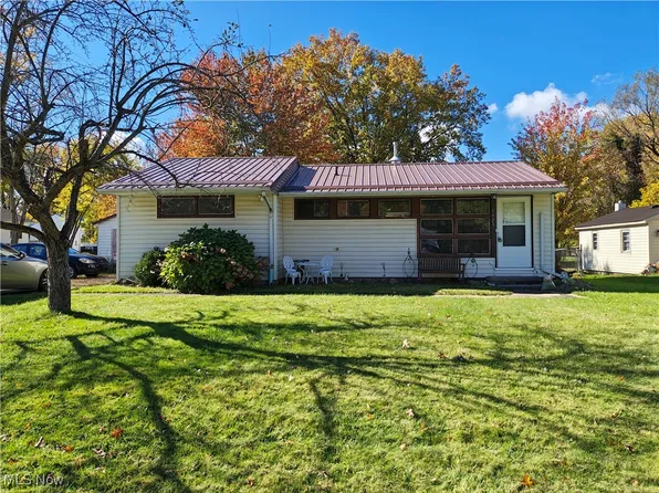 5923 Ogden Ave, Ashtabula, OH 44004