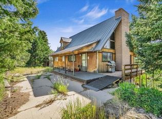 46 N Kolob Rd, Springdale, UT 84767