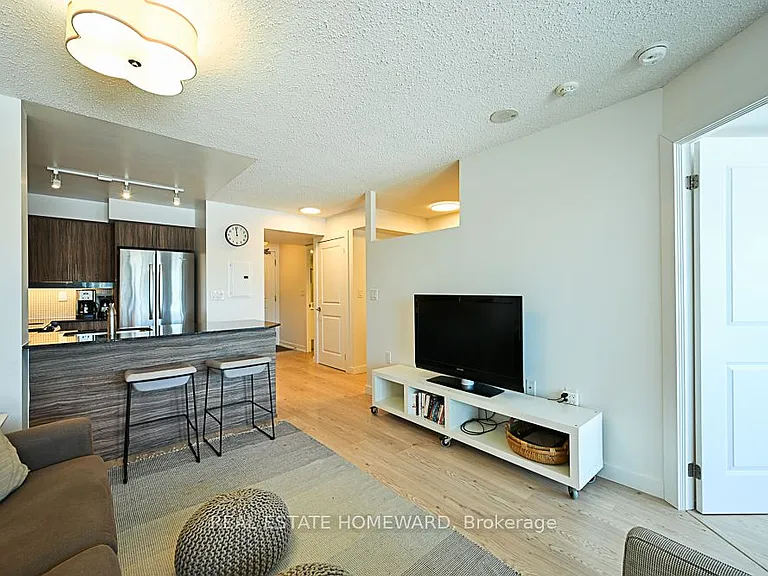 125 Western Battery Rd #913 — Photo 12