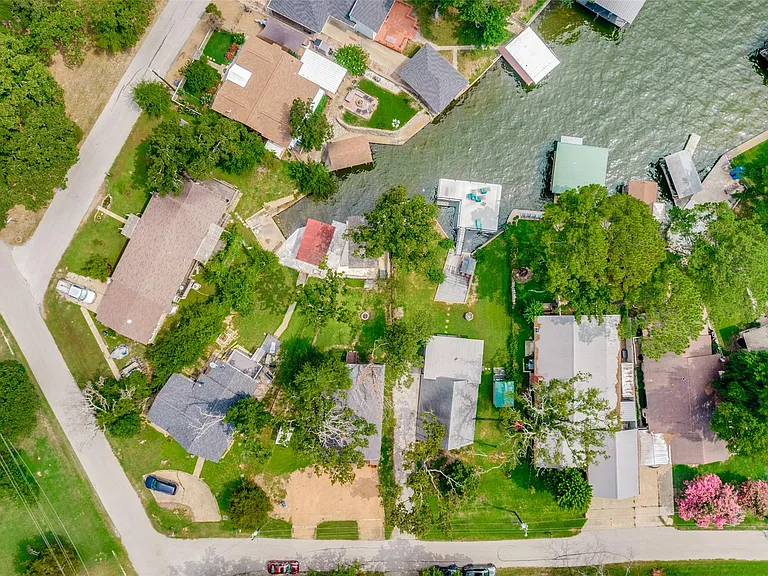 1813 Oak Shore Dr — Photo 17