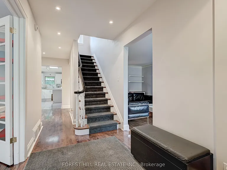 112 Dewbourne Ave — Photo 4