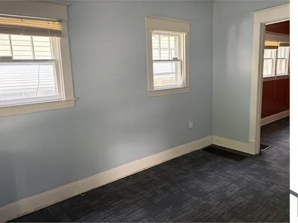 1066 Cecil Ave, Louisville, KY 40211