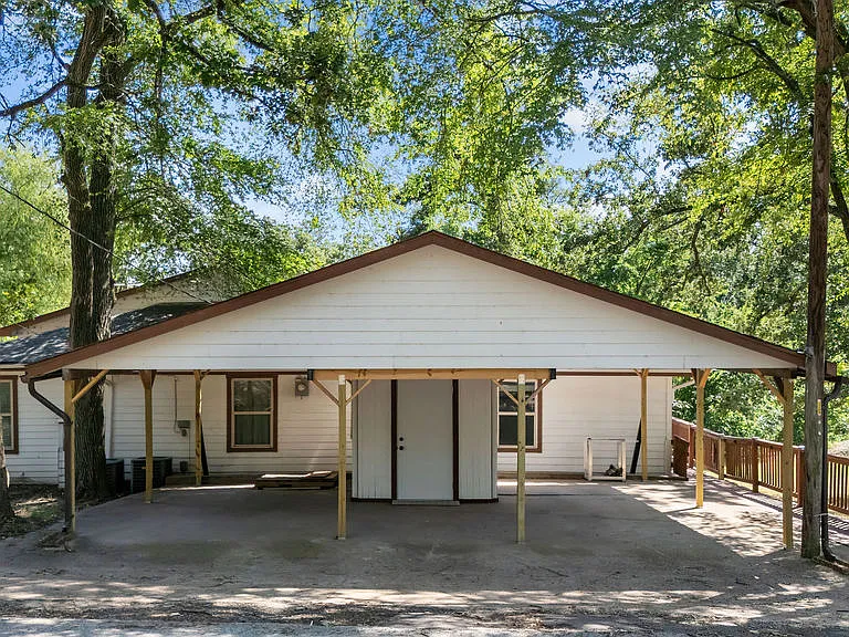 203 Farmer Dr — Photo 9