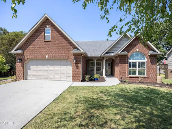 5675 Autumn Creek Dr, Knoxville, TN 37924