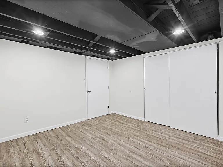 10325 Lookaway Dr — Photo 30