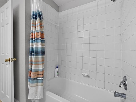 5th image of 6609 Matson Dr