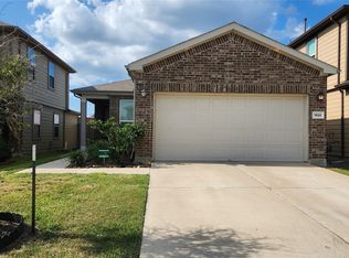 9818 Mills Field Dr, Houston, TX 77070