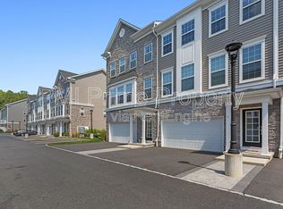 5 Coogan Ct, Morris Plains, NJ 07950
