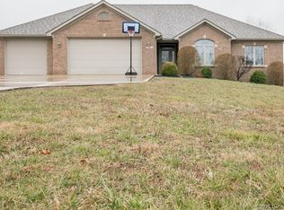 220 Pebble Brook Dr, Charlestown, IN 47111