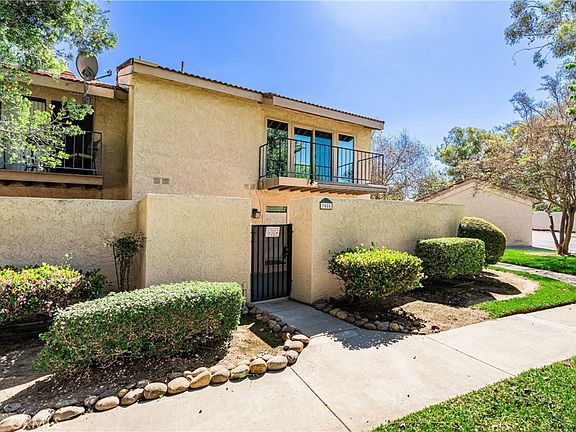 3rd image of 7088 Seville Way